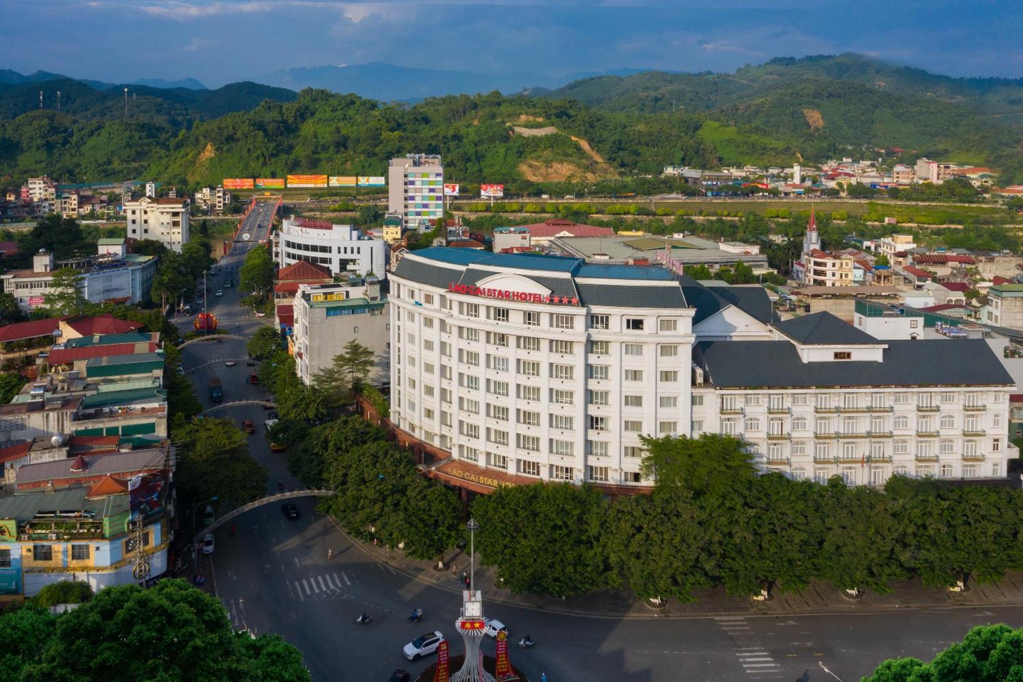 Lao Cai Star Hotel Экстерьер фото